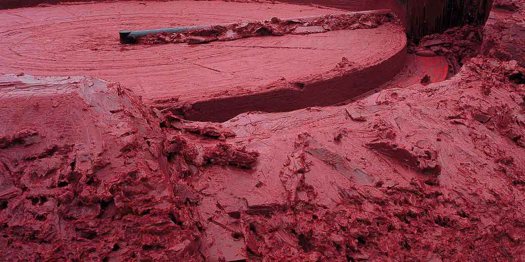 image from Anish Kapoor My Red Homeland à St Etienne